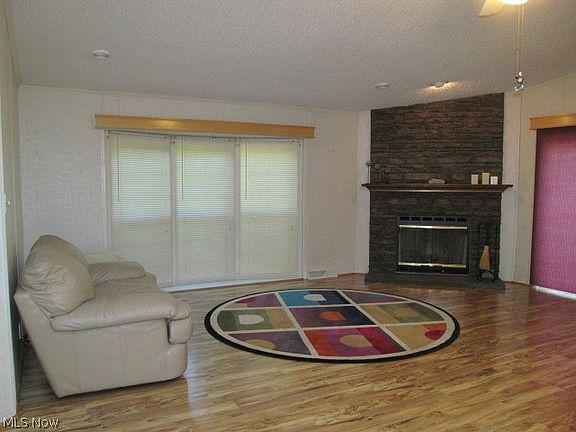5th image of 238 Troy Oaks Dr