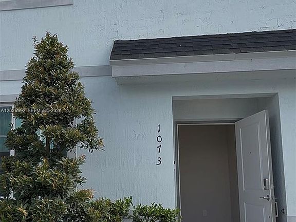 4th image of 1073 NW 5th St
