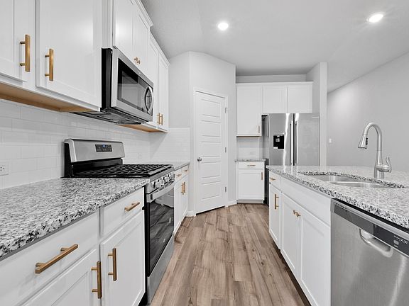 4th image of 13166 Maridell Park