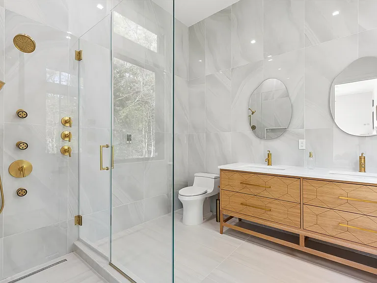 111 Water Mill Towd — Photo 32