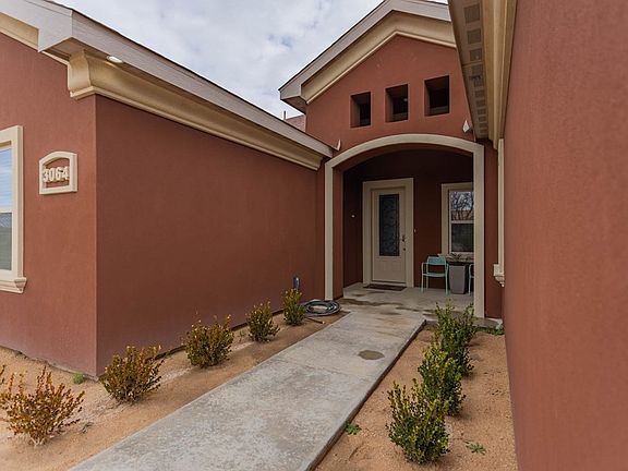 3rd image of 3064 N Ambassador Ave