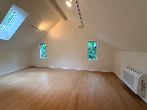 235 Sunset Rd #Adu, Ann Arbor, MI 48103