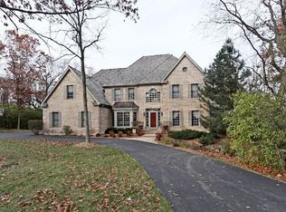 140 Scott Rd, North Barrington, IL 60010