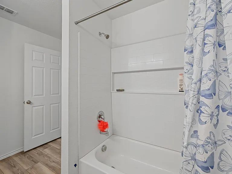4500 Greyberry Dr — Photo 10