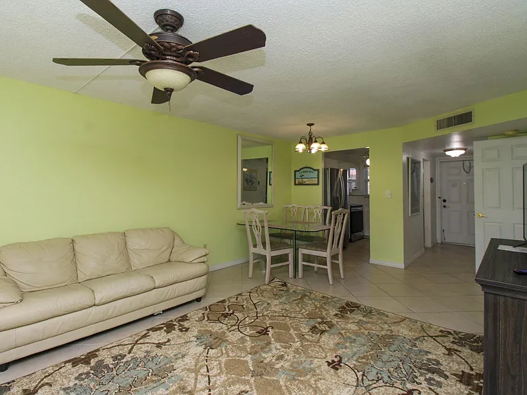 175 Turtle Lake Ct #111 — Photo 11