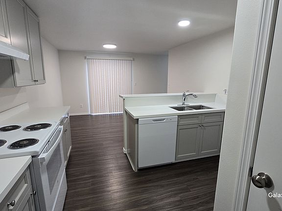 3rd image of 3713 Lincoln Way #A