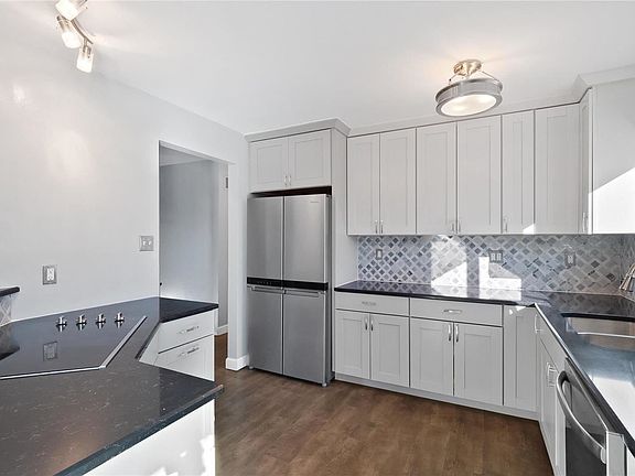 4th image of 81 Bartley St