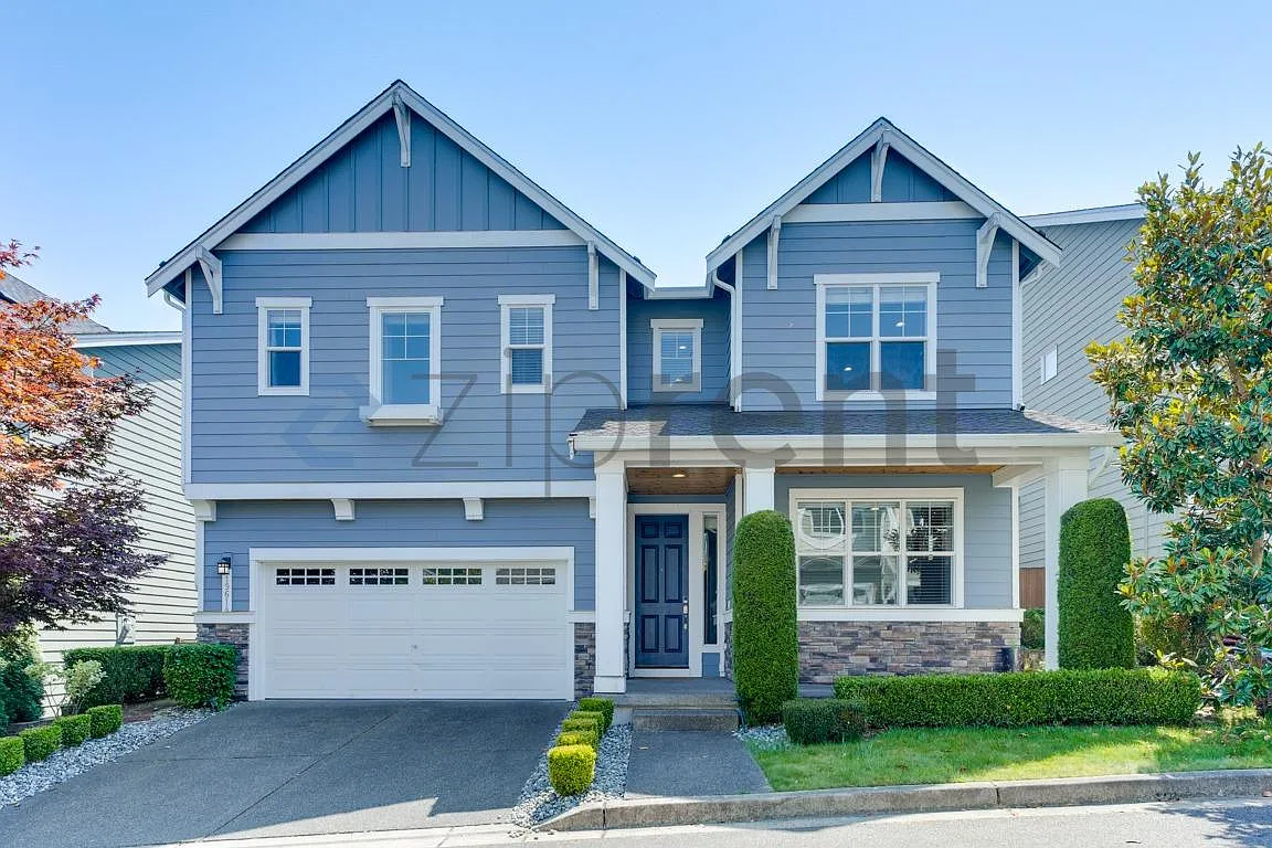 4 bed, 2.5 bath, 2773 sqft, $4,095 — Photo 1