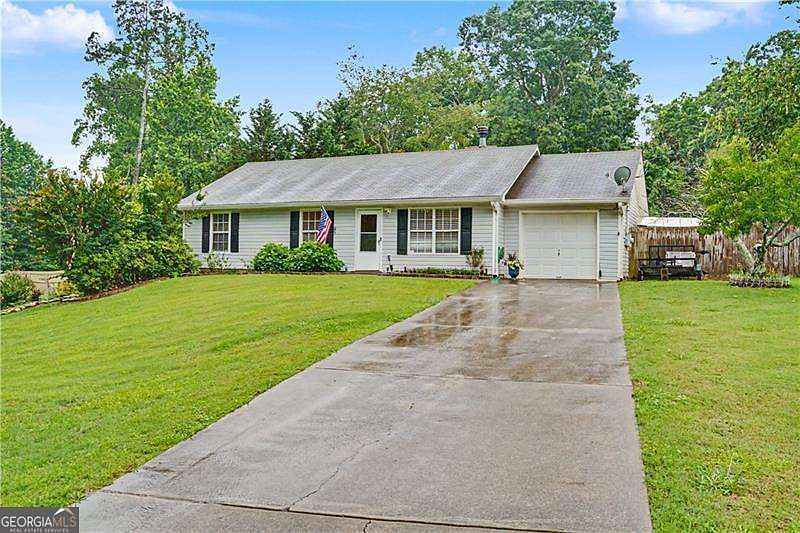 1st image of 5934 Lake Lanier Heights Rd
