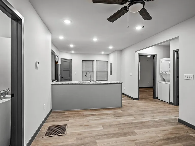 430 E. Bear Blvd — Photo 4