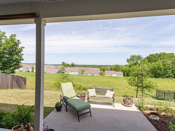 2nd image of 2009 Loston Ct