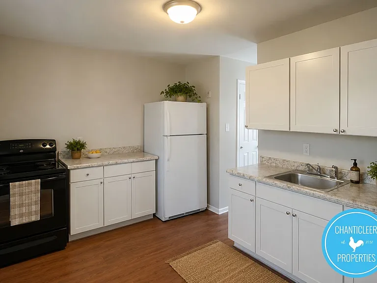 210 Woodnell St — Photo 12