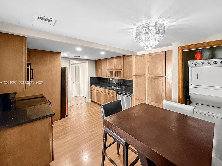1800 NE 114th St #1607 — Photo 10