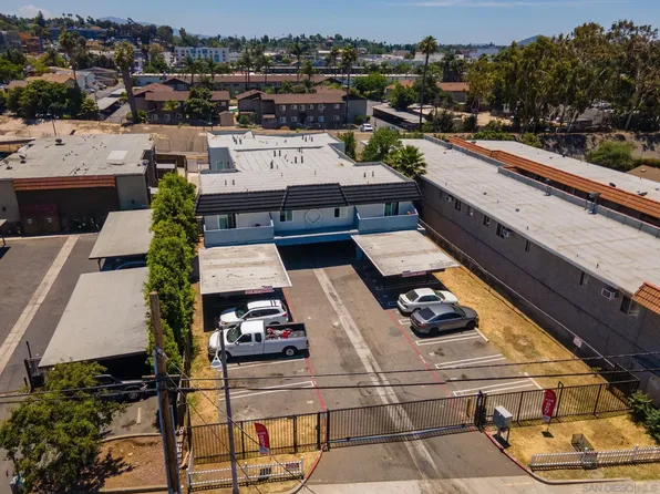 331 E Washington Ave, Escondido, CA 92025