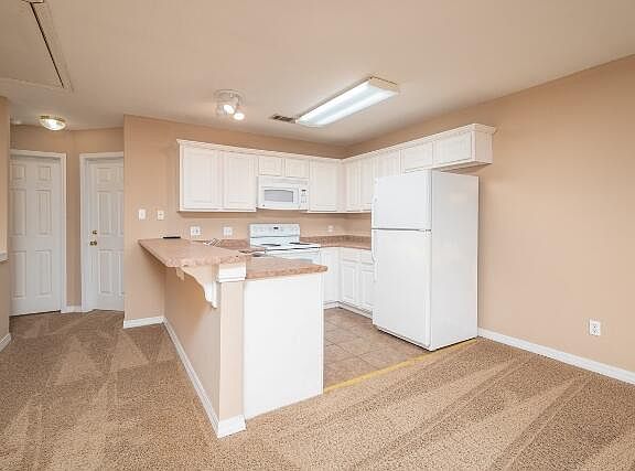 4th image of 480/482 Kirk Cauldy Dr