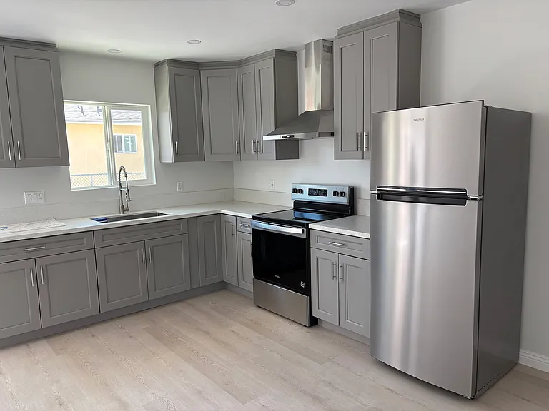 1517 Stevens Ave #D — Photo 11