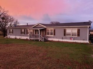 105 Almaka Dr, Poolville, TX 76487