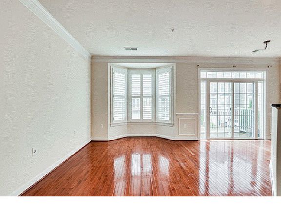 3rd image of 13618 Venturi Ln #167