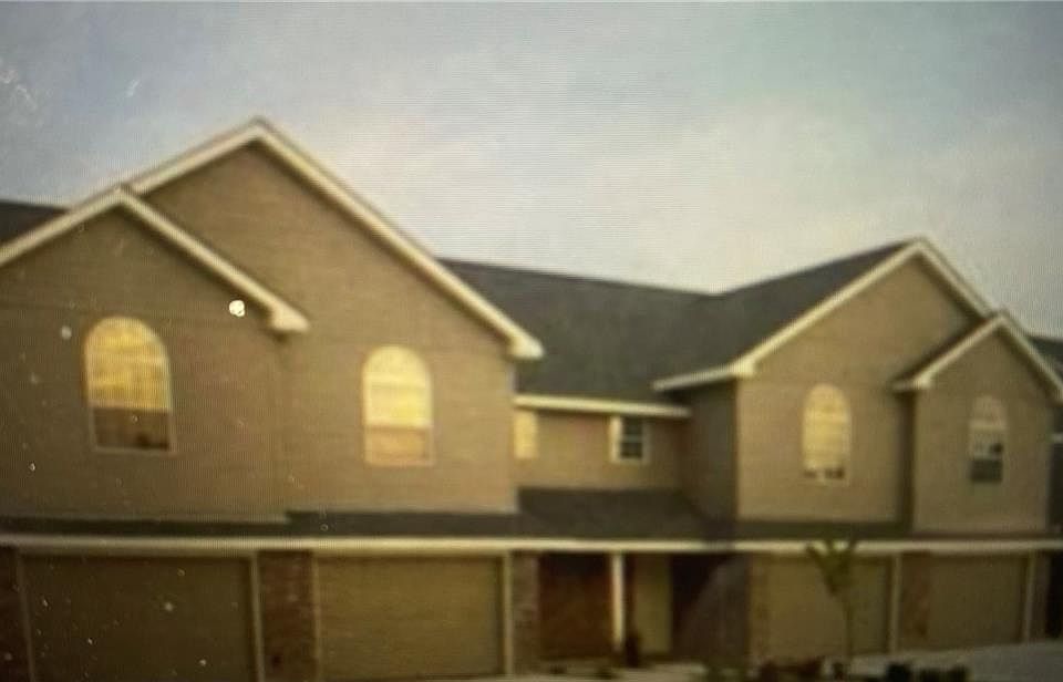 1st image of 203 Perryl Ln