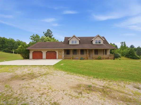 6164 Willits Rd, Fostoria, MI 48435