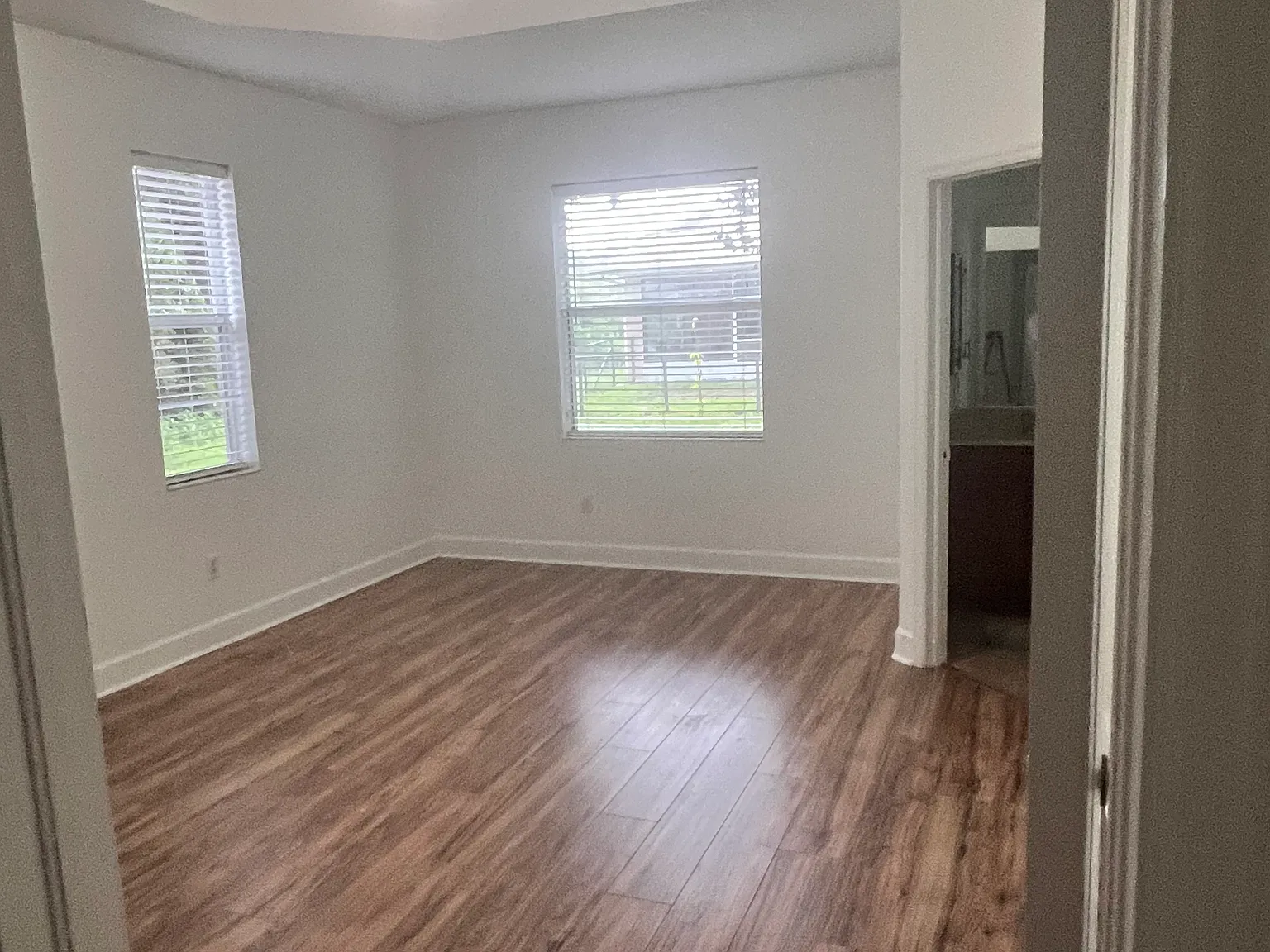 3 bed, 1724 sqft, $1,950 — Photo 4