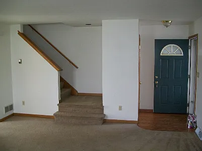 3 bed, 1.5 bath, 1420 sqft, $2,095 — Photo 3