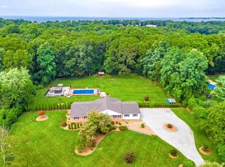 8 Stillwater Rd, Saint James, NY 11780