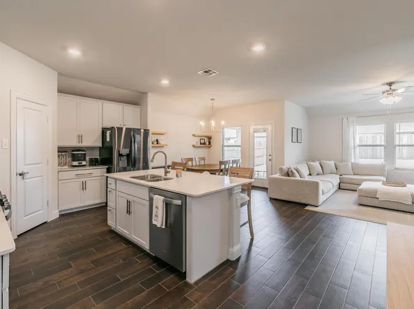 4240 Long Dr, Forney, TX 75126