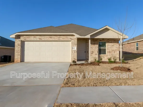 9217 SW 20th St, Oklahoma City, OK 73128