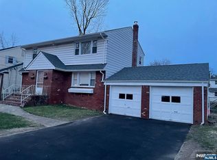 385 Greenwich St, Bergenfield, NJ 07621