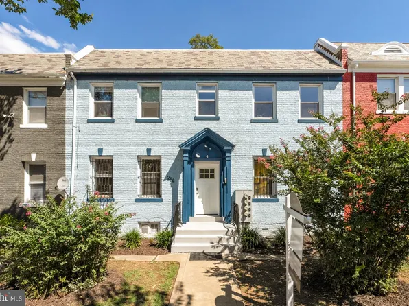 1254 Simms Pl NE, Washington, DC 20002