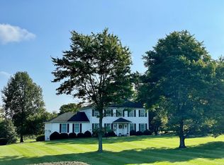 1400 Huntertown Rd, Versailles, KY 40383