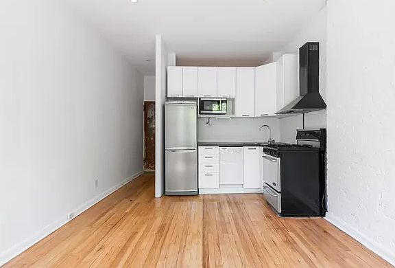 5th image of 281 W 11th St #2C