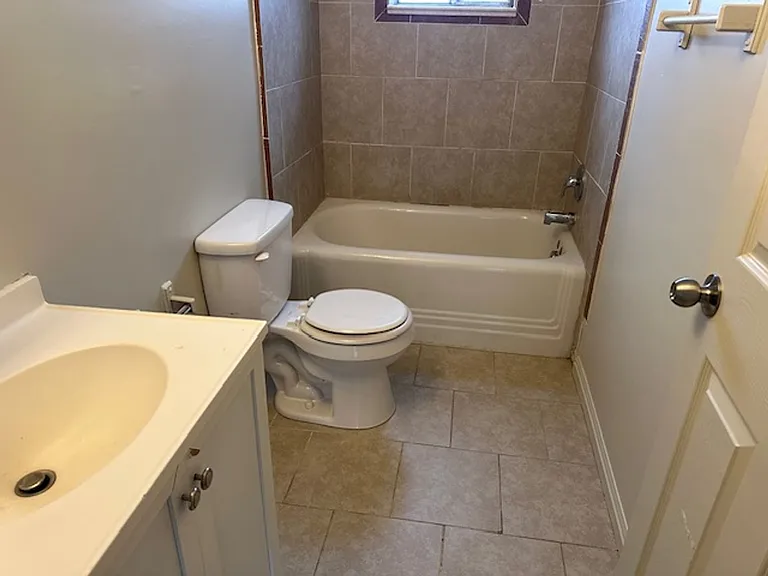 2366 Orchard Ave — Photo 4