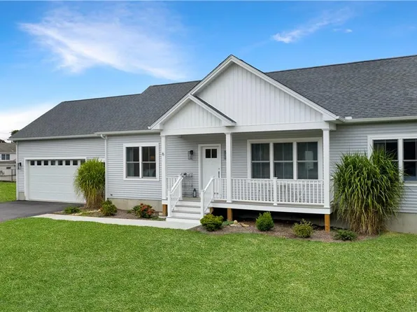 6 Boiling Spring Ave, Westerly, RI 02891