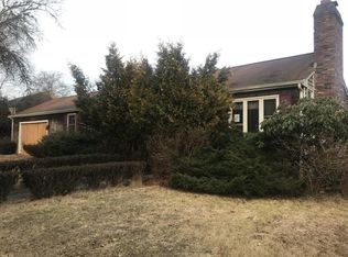 576 Rock Odundee Rd, Dartmouth, MA 02748