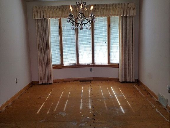 5th image of 509 E Liberty St