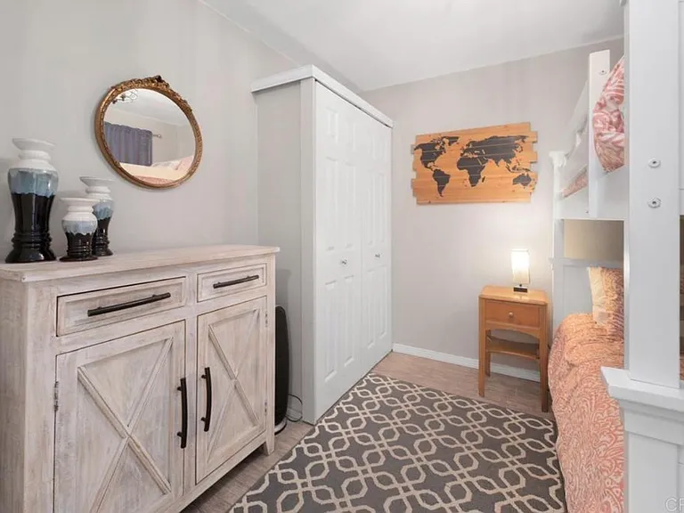 4007 Everts St #4H — Photo 5