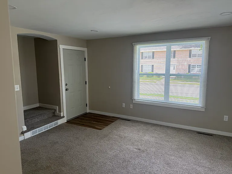 1159 Minahan St #1 — Photo 9