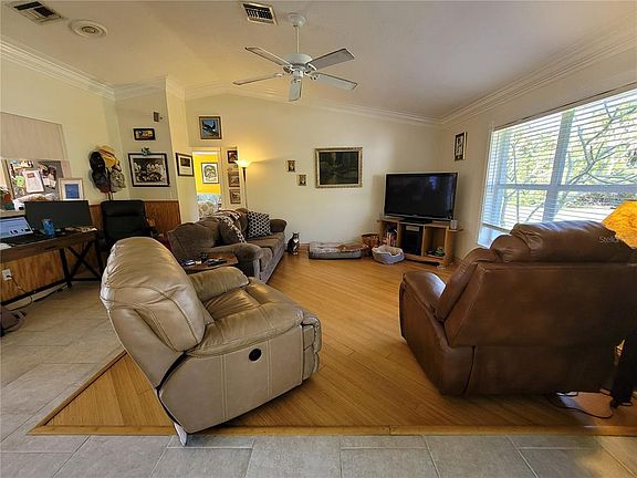5th image of 18543 Kerrville Cir