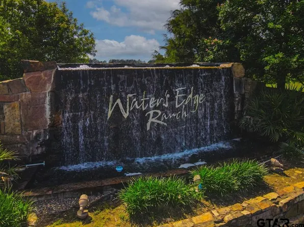 302/303 Lago Vista Dr, Athens, TX 75752