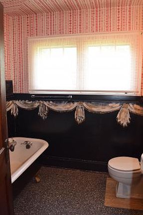 5th image of 2443 Deckner Ave
