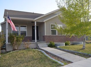 4042 E Sioux St, Eagle Mountain, UT 84005