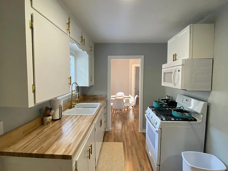 3304 Walnut St — Photo 7