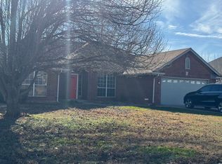 2100 NE 12th St, Moore, OK 73160