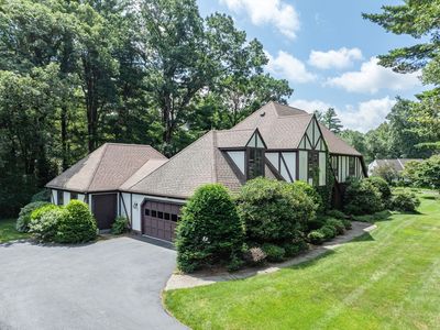 7 Deepwood Dr, Wilbraham, MA, 01095