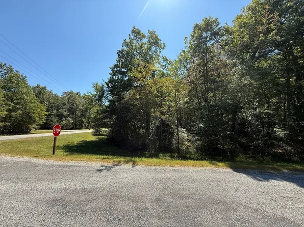 1 Cumberland Lakes Dr Lot 1, Monterey, TN 38574