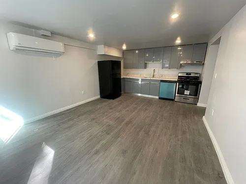 1019 N Hayworth Ave #11 Photo 1
