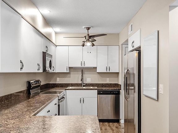 5th image of 5580 Baronridge Dr APT 8