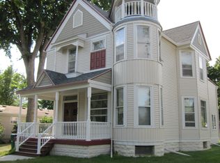 804 S 4th St, Saint Peter, MN 56082